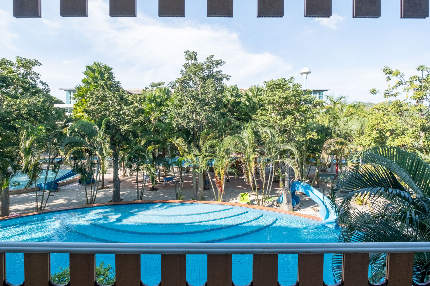 Family Suite - Pool View