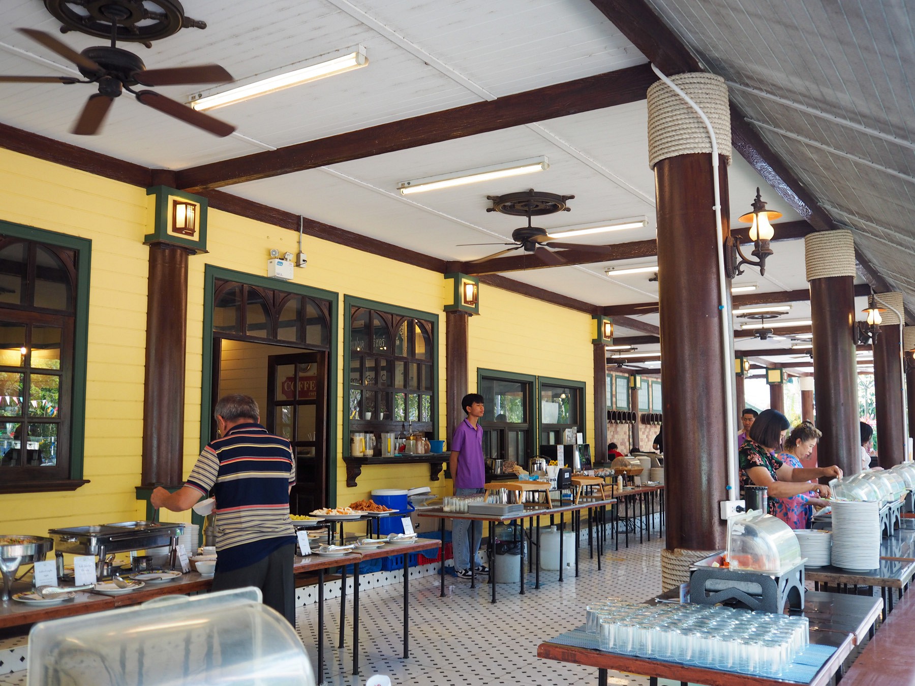 Breakfast Buffet Room