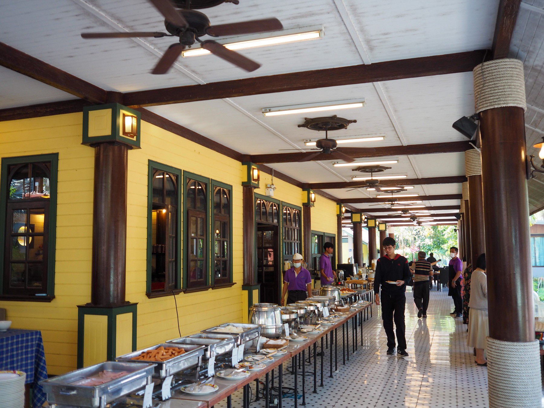 Breakfast Buffet Room